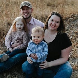 Meet your Posher, Victoria